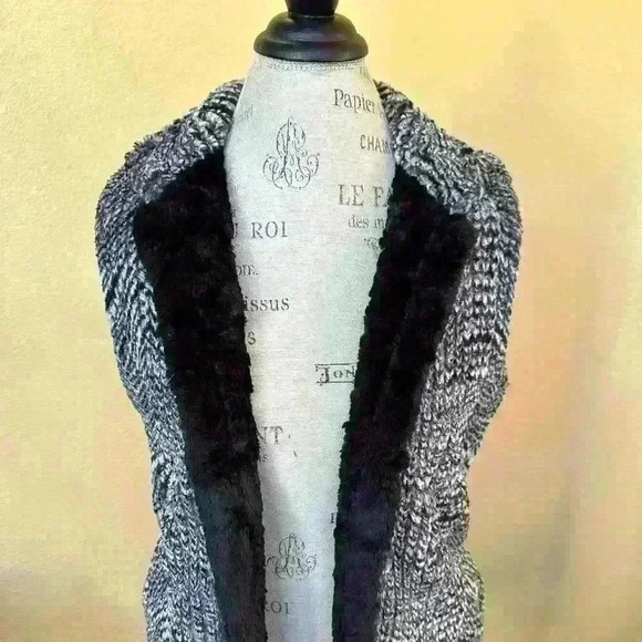 Pandemonium Seattle “Mandarin” Reversible Faux Fur Long Vest Size Medium NWOT! - Picture 7 of 11